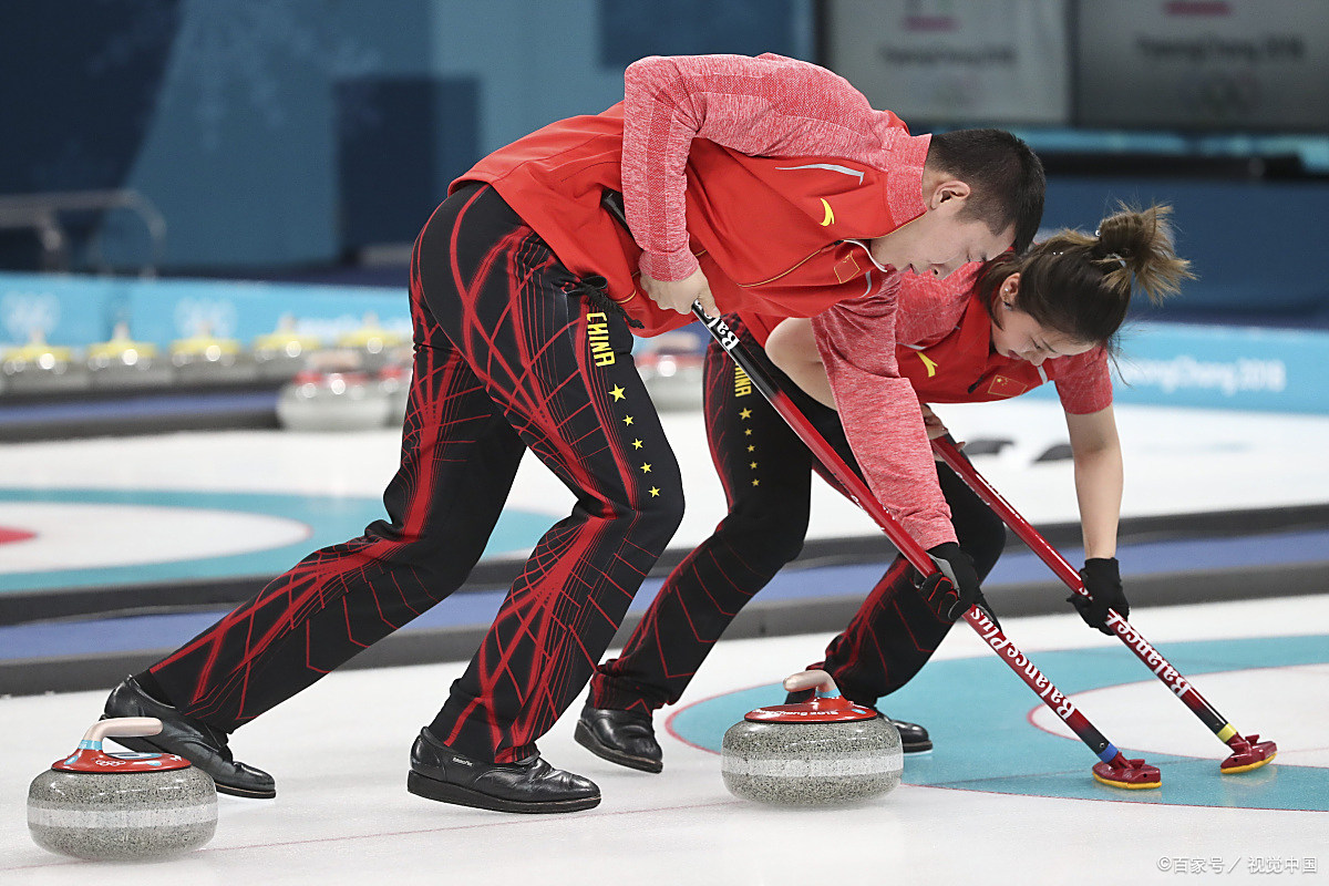 球星爆发！冰球赛场再现神级操作