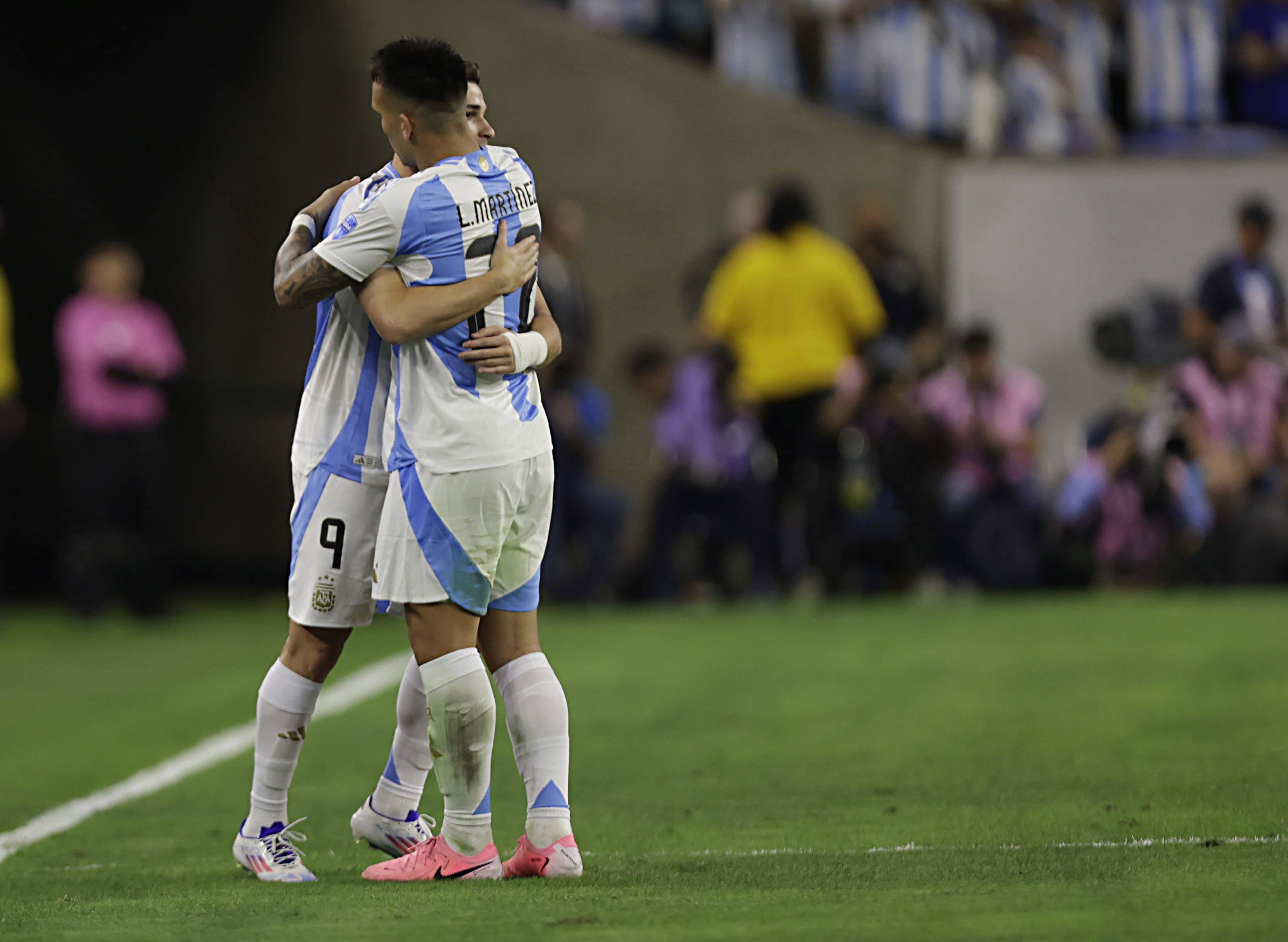 关于美洲杯总决赛即将打响，冠军归属成谜的信息