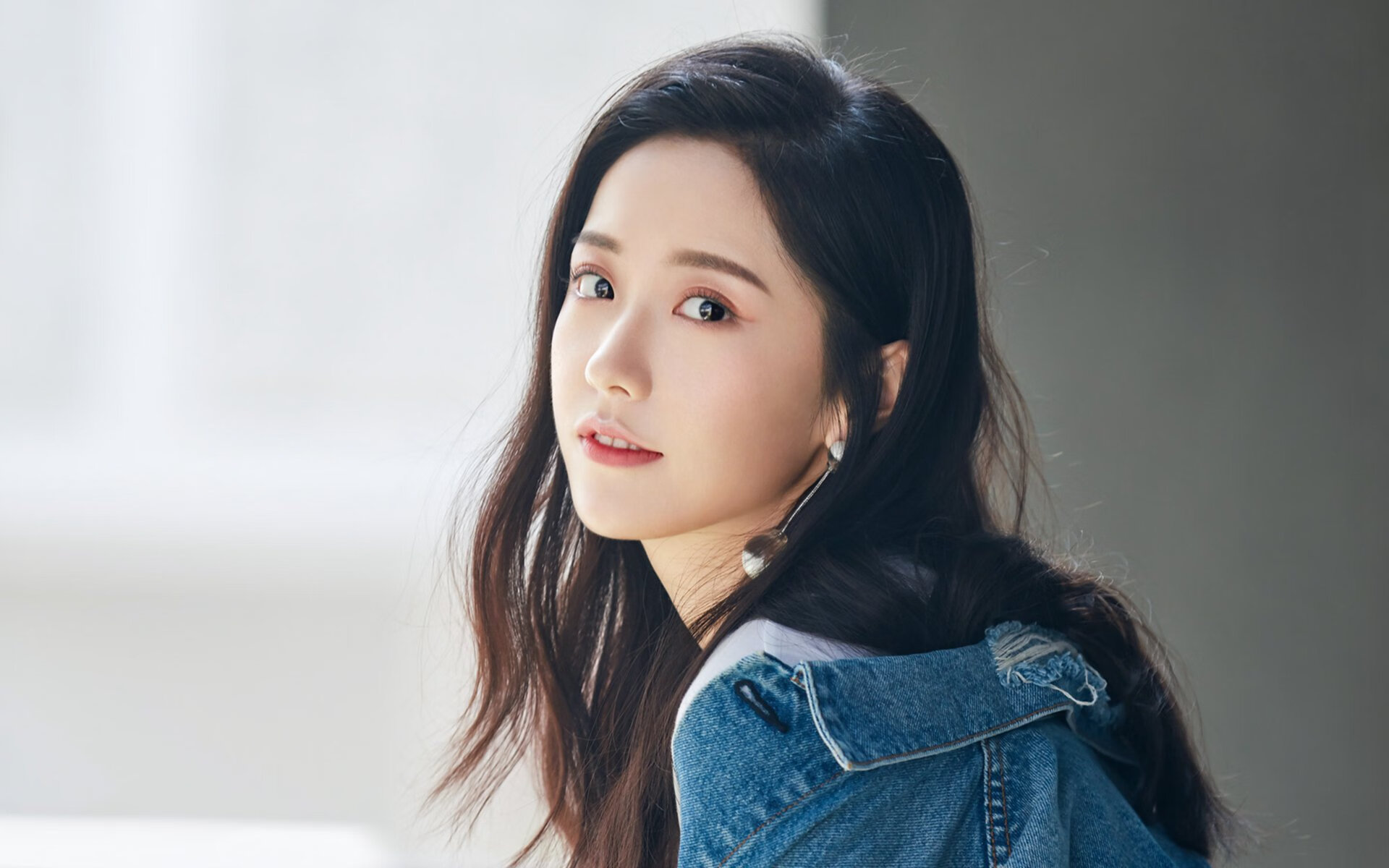 雪夜明灯，戈贝尔生死一防改写双城记