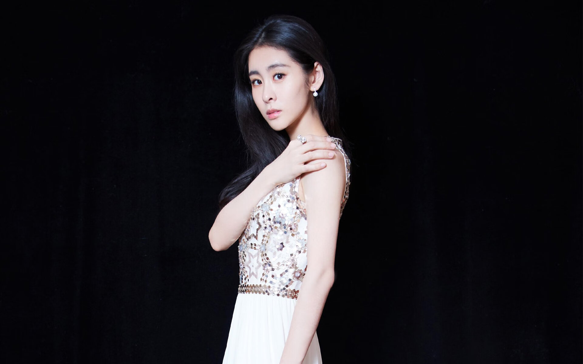 崩断的弦，当压力积累至极点，爆发便成为必然