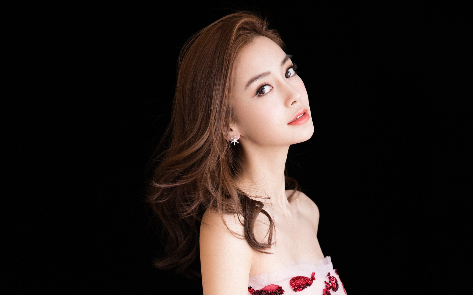 奥运周期关键战，曼联制霸克罗地亚的焦点战解析